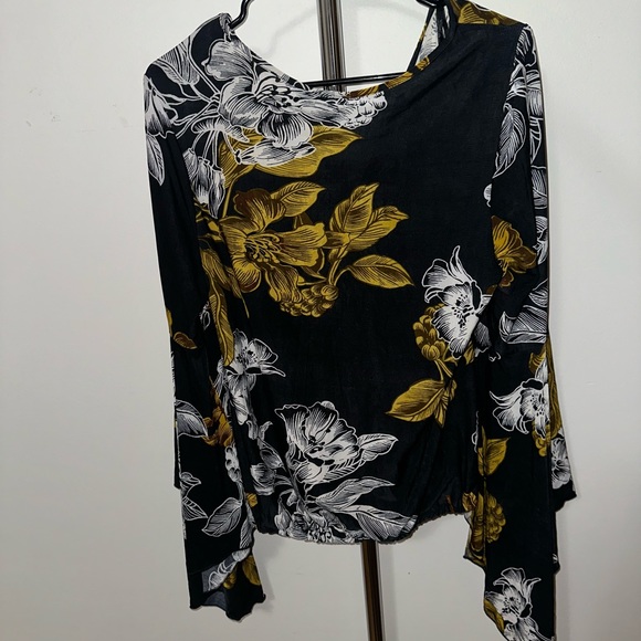 UNIQUE SPECTRUM KNITS 1X - Picture 3 of 4